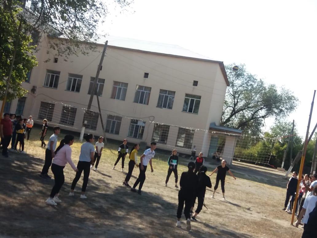 "Менің денсаулығым өз қолымда" атты денсаулық күніне арналған мектепішілік іс-шара өткізілді.